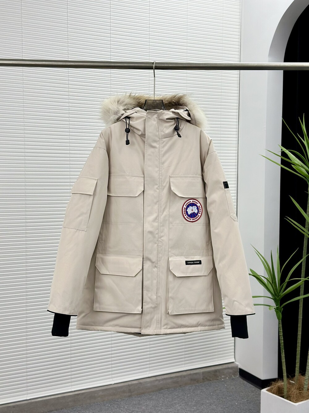 Canada Goose Men's Coat â Warm & Super Comfortable